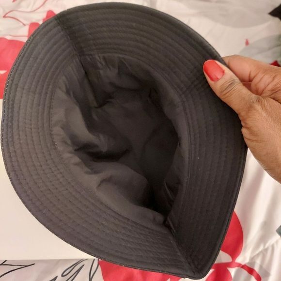 Japanese Print Bucket Hat - Picture 4 of 6